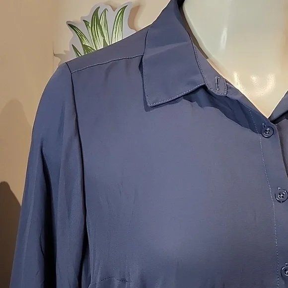 Torrid - Lizzie Georgette Button-Up Long Sleeve Shirt in Crown Blue Roebuck Blue - Picture 3 of 13